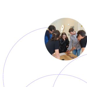 animation_pleniere_rentree Les collaborateurs du groupe participent à une animation pendant la plénière de rentrée